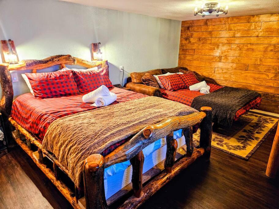 Private Cabin- Breakfast - Double Tub - 75In Tv - Sup - Washer Dryer - Bbq West Point Exterior foto